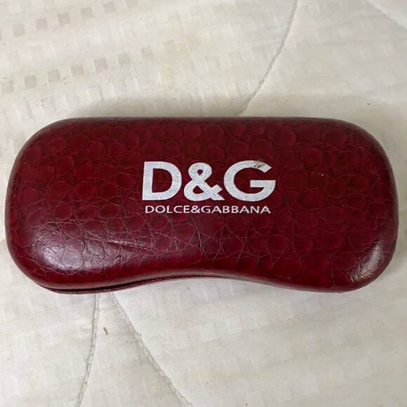 Vintage Dolce & Gabbana Clamshell Eyeglass or Sunglasses Case Red. See video - Picture 1 of 9